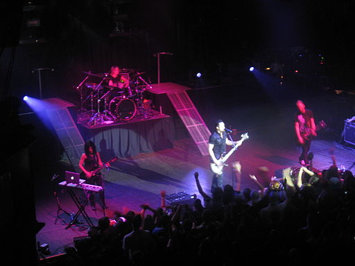 Skillet, Live!