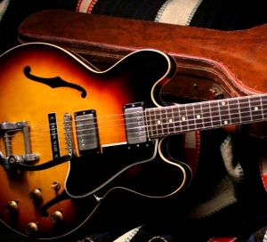 play jazz guitar